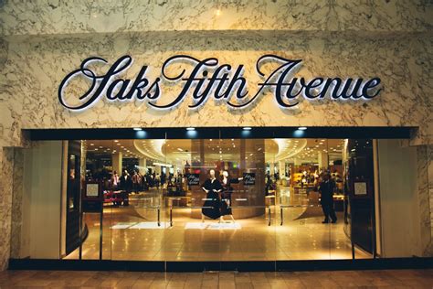 Saks fifth avenue online. (Saks Fifth Avenue U.S. stores are closed Thursday, November 24) Online, use code BFGCSF at checkout. Shop Women's Shop Men's *OFFER IS FOR PROMOTIONAL GIFT CARD. Valid on saks.com purchases from 11/23/22 at 12:01am (ET) through 11/25/22 at 11:59pm (ET). Valid on catalog and Saks Fifth Avenue store purchases on 11/23/22 & … 