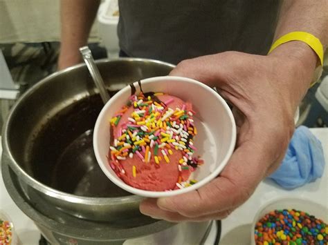 Salem Ice Cream Parlor Reopens Debate: Sprinkles Or Jimmies?