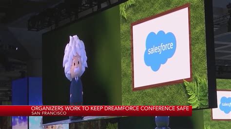Salesforce CEO threatens to pull next year's Dreamforce from SF