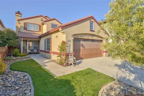 Salinas ca real estate. Explore the homes with Newest Listings that are currently for sale in Salinas, CA, where the average value of homes with Newest Listings is $739,000. Visit realtor.com® and browse house photos ... 
