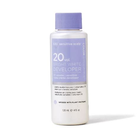 Salon Care 40 Volume Creme Developer provides a thick, easy handling gel consistency and very strong lightening action without color deposit. Can be used only as a bleach booster as well. *Limit 6 per order for non-professional customers. Limit 24 per order for professional customers.. 