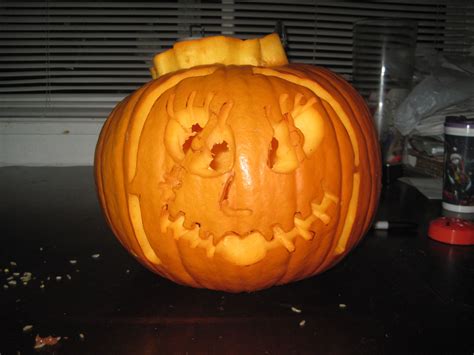 How to make/carve pumpkin ideas ready for Halloween