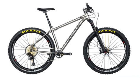 Salsa cycles. For questions & technical support, please email us at: support@salsacycles.com or call 1-877-668-6223. 