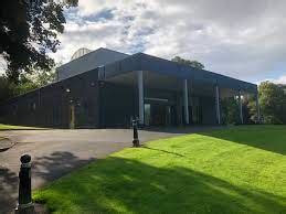 Saltwell crematorium postcode. co.  Saltwell Cemetery is located at Sa...