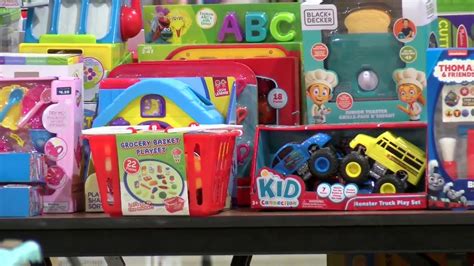 Salvation Army helps hundreds of families through Toys For Tots ... - WAOW