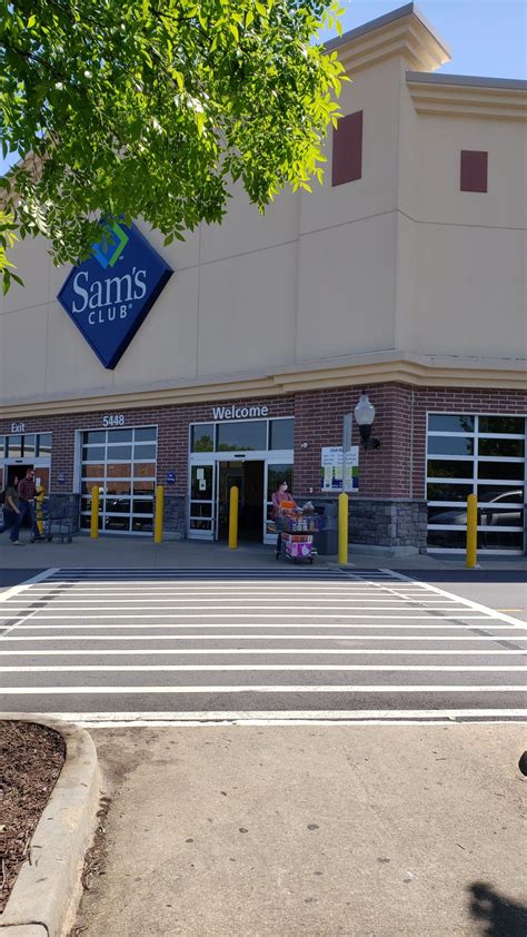 Sam's Club in Las Vegas, NV. Carries Regular, Premium, Diesel. Has Membership Pricing, Car Wash, Pay At Pump, Air Pump, Membership Required. Check current gas prices and read customer reviews. Rated 4.5 out of 5 stars.. 