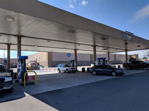 The Costco at One Daytona will also feature a 24-pump members-only gas station and a tire store with five loading bays. Costco is known for its competitively low gas prices, which could spur other area gas stations to keep their prices low as well, similar to what's happening with Buc-ee's and the Sam's Club gas station across the street next to …. 