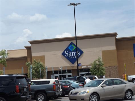 AT&T September 23, 2011. You can stay connected while you shop at this Sam’s Club. AT&T Wi-Fi is available for Sam’s Club members. Upvote 12 Downvote. Diane Poore June 12, 2014. Their large cooked shrimp can't be beat! Upvote 1 Downvote. Brian Burton April 17, 2012.. 