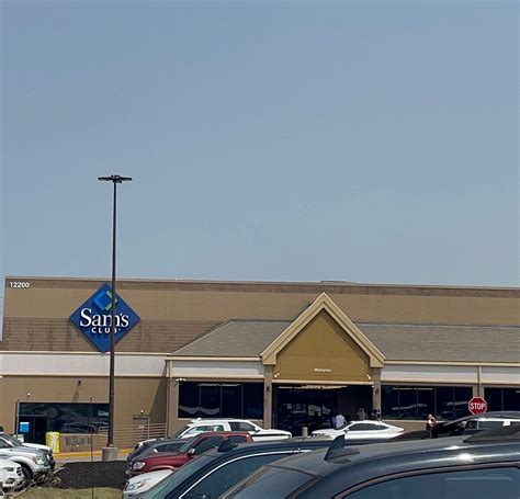 Sam's club lenexa. Join to apply for the (USA) Personal Shopper - Sam's role at Sam's Club. First name. Last name. ... Sam's Club Lenexa, KS 12 minutes ago Be among the first 25 applicants See who Sam's Club has ... 
