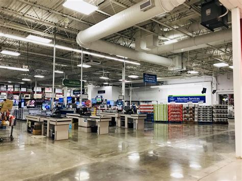 Sam’s Club is a membership-based retail warehouse club that offers bulk products at discounted prices. With over 600 locations across the United States, it has become a popular shopping destination for families and small business owners.. 