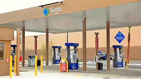 Sam’s Club just announced that it is introducing Scan & Go pay functionality at the gas pump. After piloting the capability at 70 Sam’s Club stores throughout the country, Sam’s club ...