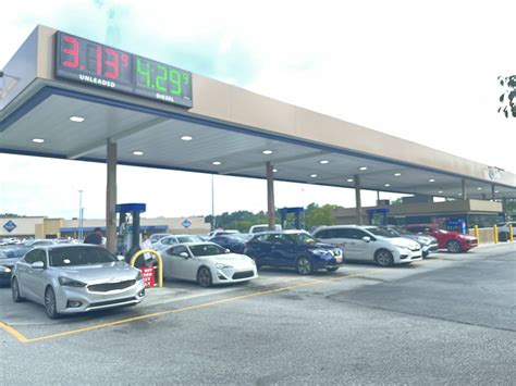 Sam's Club in Cookeville, TN. Carries Regular, Premium. Has Membership Pricing, Pay At Pump, Restrooms, Membership Required. Check current gas prices and read customer reviews. Rated 4.6 out of 5 stars. .