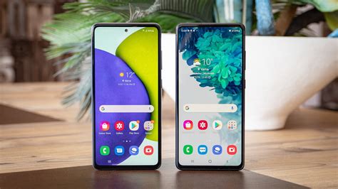 Samsung Galaxy A52 vs Samsung Galaxy S20 FE: Comparison