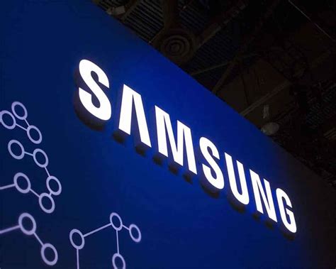 Samsung cutting memory chip production as profit slides
