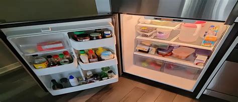 Test the door switch by opening and closing the Samsung refrigerator door to ensure that the light turns on and off as expected. Clean Up: Discard any packaging from the new …. 