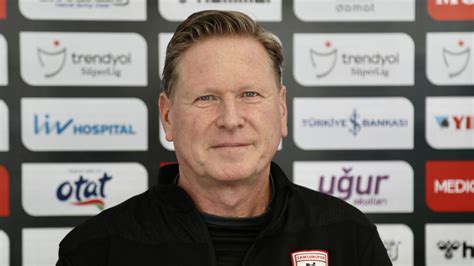 Samsunspor Teknik Direktörü Gisdol'dan transfer açıklaması - Son Dakika Haberleri