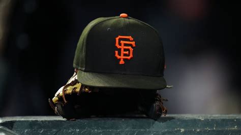 San Francisco Giants sign Tsutsugo and Jefferies to minor league contracts