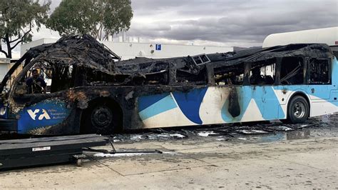 San Jose: Two VTA mechanics hospitalized for smoke inhalation in electric bus fire