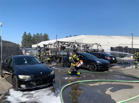 San Jose RV fire spreads to 6 other vehicles
