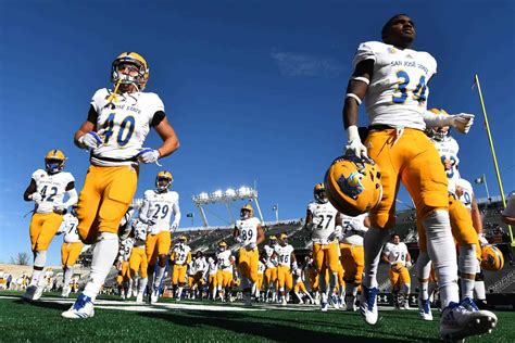 San Jose State football: Spartans celebrate homecoming with rare win over Utah State