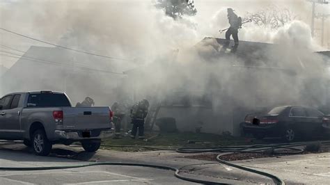 San Lorenzo firefighters battle house fire on Via Primero