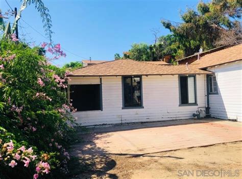 Browse Fixer Upper Listings in San Diego, CA. 3712 Florida St, San Diego $899,900 . DEVELOPMENT OPPORTUNITY! Charming Fixer Craftsman Cottage with loads of Curb Appeal located in the most desirable Hip Metro neighborhood, North Park. Prime Trophy Locatio... 2 Beds. 1 Baths. 240000844 MLS. ACTIVE Status. 544 El Rancho Lane, Escondido $601,000.. 