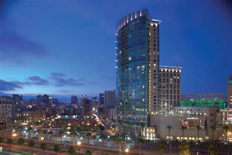 San diego omni. Mar 15, 2016 · Omni San Diego Hotel features multiple dining options from Fres.co to the Terrace Bar. Just outside the doors of the hotel is the Gaslamp Quarter, a lively neighborhood with over 200 restaurants and bars. 