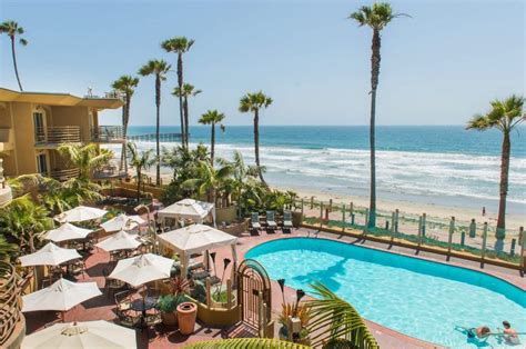San diego resorts on the beach. These hotels with a private beach in San Diego have great views and are well-liked by travelers: Bahia Resort Hotel - Traveler rating: 4.5/5. 