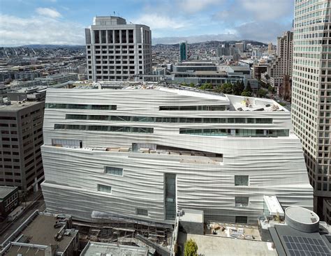 San fran museum of modern art. The San Francisco Museum of Modern Art, is one of the largest and most modern museums of contemporary art and a landmark for the city. It opened in 1935 under ... 
