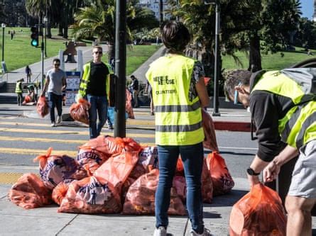 San francisco clean up. Original article source:Bill Maher says Dems' last-minute San Fran clean-up for Xi is a sign that 'Trump is winning' in 2024. US President Joe Biden (R) and Chinese President Xi Jinping walk ... 