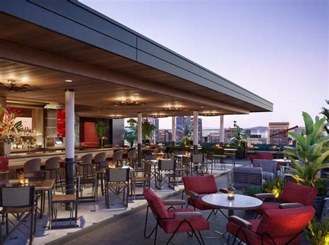 San francisco rooftop bars. Now this swank rooftop bar, with plush outdoor lounge seating, plants, fire pits, and skyline views, is the talk of the town. So who’s there? San Francisco’s well-heeled happy hour crowds ... 