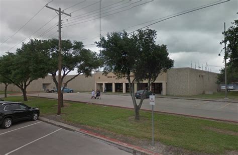 San Patricio County Jail referred to as a medium security county jail situated in city of Sinton, San Patricio County, Texas. It houses grown-up male detainees (over 18 years old) who are indicted for violations which go under Texas state law. A large portion of the detainee’s spending time in jail in this jail are […]