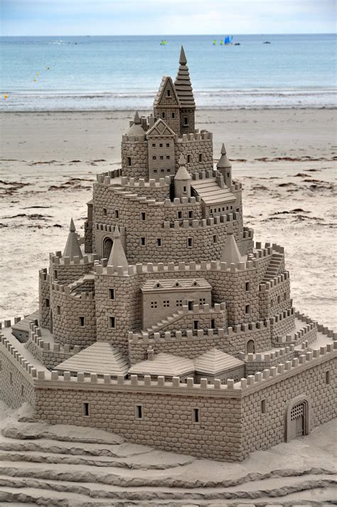 Building the Base. Download Article. 1. Outline an area as big as you want your sandcastle to be. If you want your sandcastle to be 5 by 5 feet (1.5 by 1.5 m), then outline a 5 by 5-foot area. Use a stick or shovel to mark the outside perimeters. [5] 2. Pile 6 inches (15 cm) of sand evenly over the entire area.. 