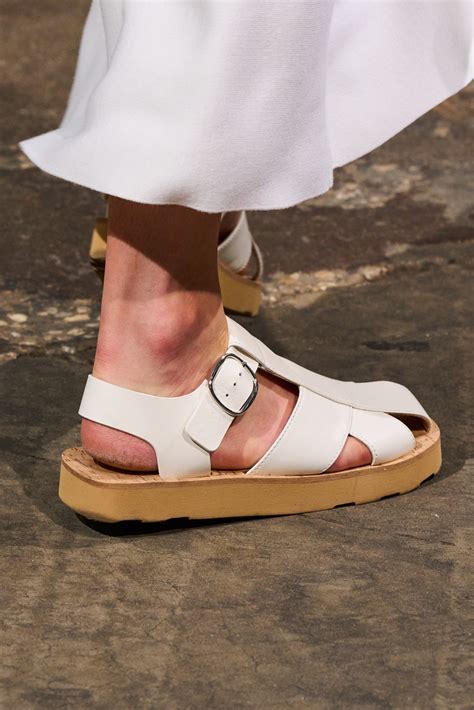 Sandal Trends 2024: These 5 Styles Will Be Everywhere …