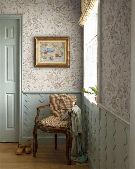 Sandberg wallpaper. Wall murals and wallpaper are both effective at adding a personal feeling to your home, each offering endless, beautiful possibilities. Wallpapers have smaller, repeating patterns, while wall murals often feature considerable, grand designs that capture your attention. 