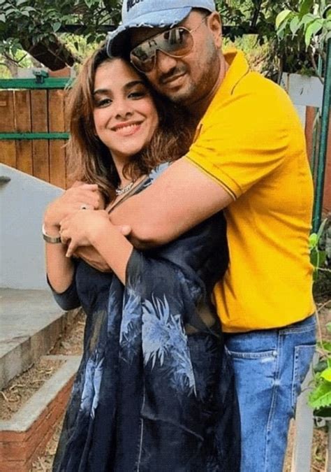 Sandhya Patel Husband, Is She Married? In regards to her marital entanglements, the famed anchor is happily married to her loving husband, Dan . The romantic duo became espoused in a blissful wedding ceremony attended by family members and close friends.