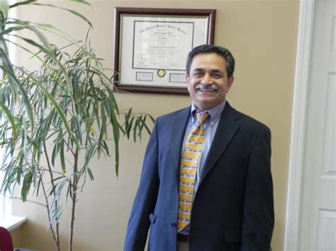 Sanjay Patel, DPM Podiatrist in Milford, CT - Vitadox