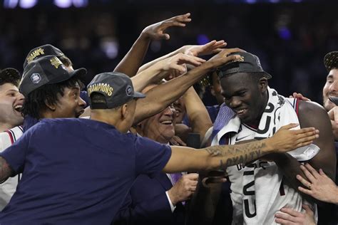 Sanogo snags ball, MOP honors for UConn in NCAA title win