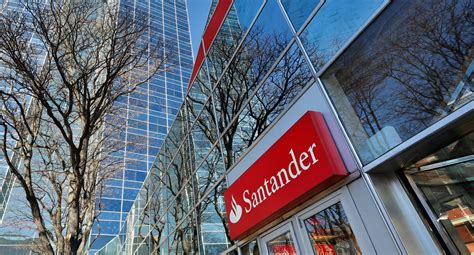 All savings accounts can be opened in a Santander Bank br