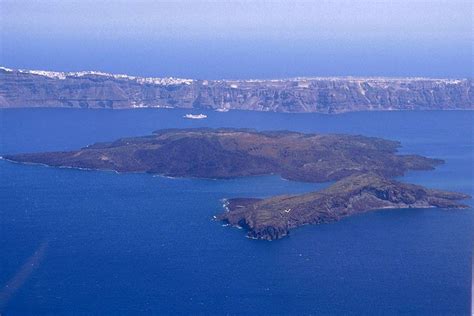 Santorini (Thera) Volcano - Photovolcanica