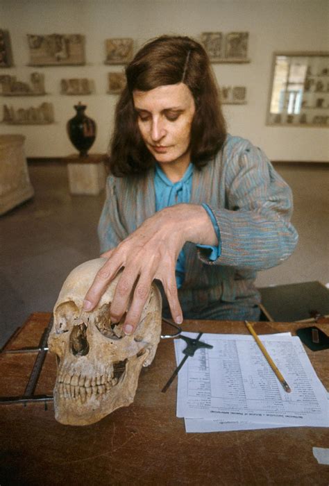 Sara Bisel, née Clark,