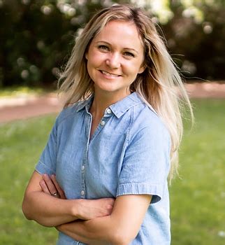 Sara sutherland uc davis. Sarah Anne Marshall, M.D. Health Sciences Clinical Professor. To see if Sarah Anne Marshall is accepting new patients, or for assistance finding a UC Davis doctor, please call 800-2-UCDAVIS (800-282-3284). 