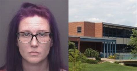 Sarah jayne duncan evansville. EVANSVILLE, Indiana (WFIE) - A teacher is in jail and no longer teaching after police say she brought methamphetamine to a family event at Helfrich Park STEM Academy. Sarah Jayne Duncan was ... 