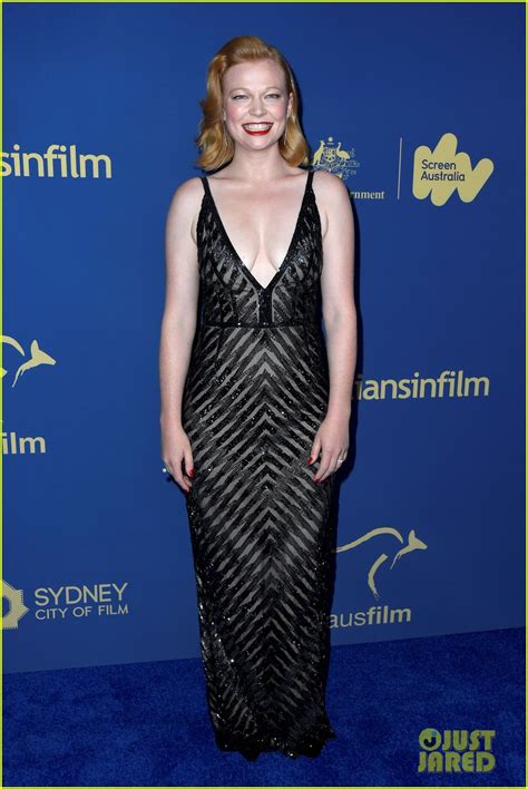 Like character, like actor. Sarah Snook got married earlier this year, she revealed in an interview for the cover of Vogue Australia, following in the footst.... 