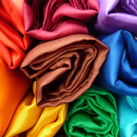 Sarahs silk. Sarahs Silks. At Sarah's Silks they believe in the magic of creative play! Sarah's playsilks are made from natural fibers that stimulate a child’s imagination and capture the magical … 