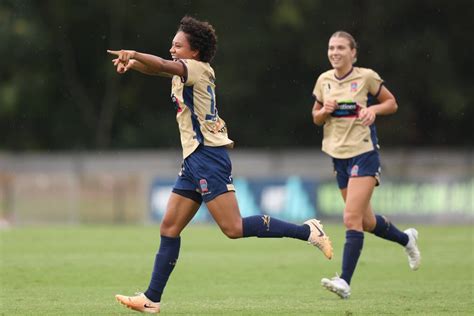 Sarina Bolden scores hat-trick to fire Newcastle Jets to big win