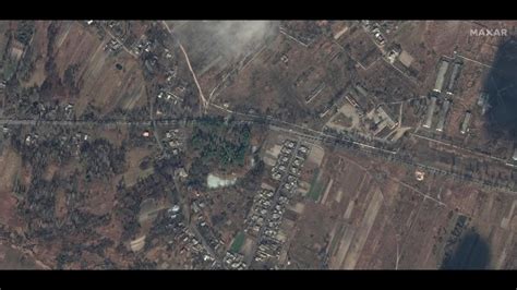 Satellite images show damaged airport in Hostomel …