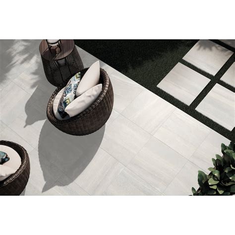 Shopping Centers, Hotels, Offices. Outdoor porcelain pavers by Porcea Stone are extremely durable and resilient for high-traffic areas. Suitable for pool decks and residential patios. We offer a full range of outdoor porcelain pavers, copings and steps. Outdoor Porcelain Tiles Designed for North America.