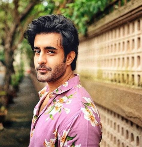 Satyajeet Dubey - Wikipedia