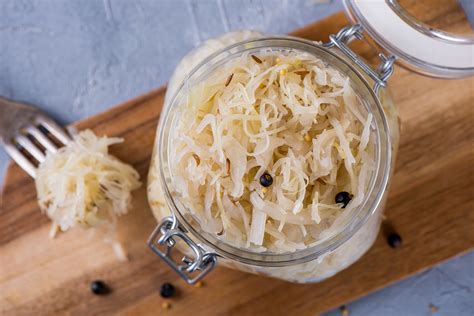 Nov 3, 2023 · Sauerkraut is a source of lactic acid bacteria, which may help support the immune system and reduce inflammation.. One small 2018 clinical trial tested the effects of pasteurized or unpasteurized ... . Sauerkraut